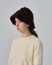 Load image into Gallery viewer, N-1550 / Cockscomb Hat