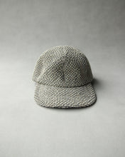画像をギャラリービューアに読み込む, N-W10-13 / Kvadrat Colline Cap