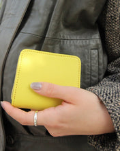 画像をギャラリービューアに読み込む, 【StitchandSew】小さなお財布(姫路レザー)