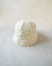 画像をギャラリービューアに読み込む, N-1606 / Horsetail Hat