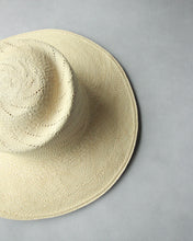 Load image into Gallery viewer, NW 10-25 / Laurel Hat