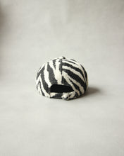 Load image into Gallery viewer, N-1700 / Newton Cap