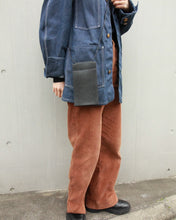 画像をギャラリービューアに読み込む, 【StitchandSew】Lizard Smartphone Bag