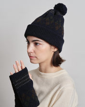 Load image into Gallery viewer, N-1337 / Parry Arm Warmer