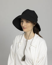 画像をギャラリービューアに読み込む, N-1633 / Lupine Hat
