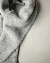 Load image into Gallery viewer, N-1536 / Bergamot Stole
