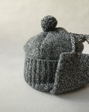 Load image into Gallery viewer, N-1318 / Stalk Flap Watch
