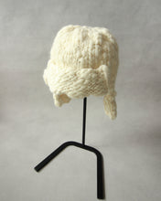 画像をギャラリービューアに読み込む, N-1551 / Cockscomb Flap Cap【残りわずか】
