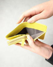 画像をギャラリービューアに読み込む, 【StitchandSew】小さなお財布（姫路レザー）　
