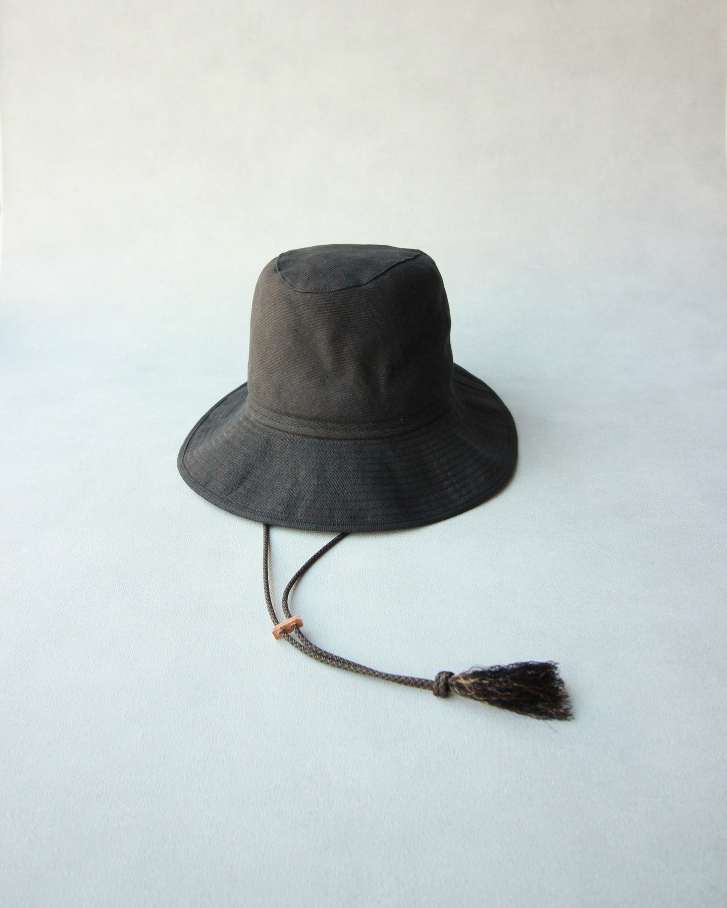 N-1219 / Areca Hat