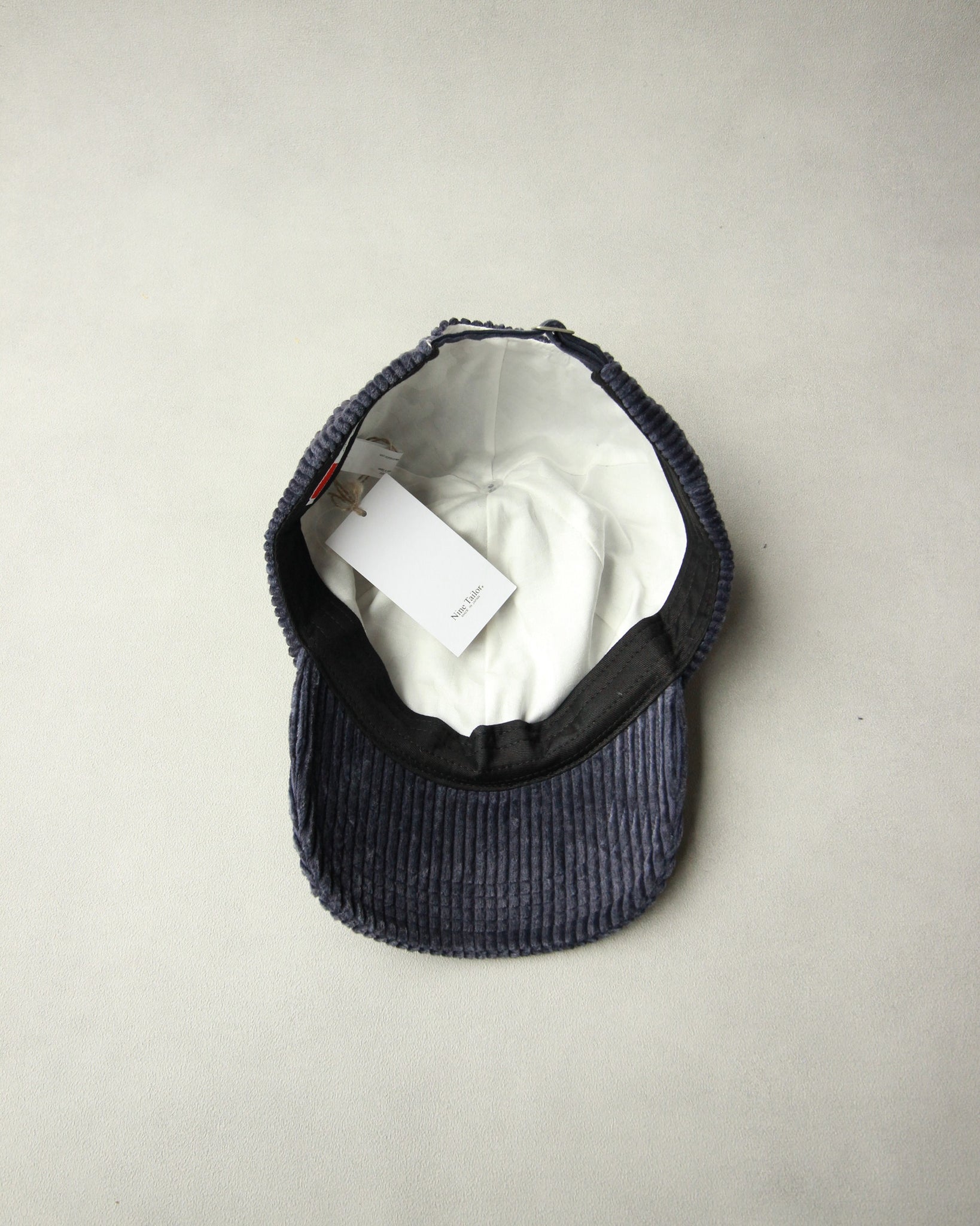 N-1109 / Glabra Circle Cap – Nine Tailor