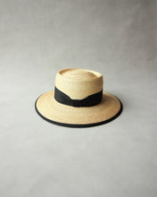 将图片加载到图库查看器，N-711 / Lantana Hat (Piping)
