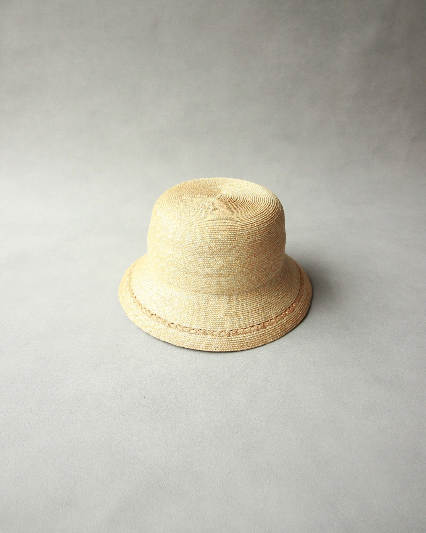 N-1442 / Cape Hat