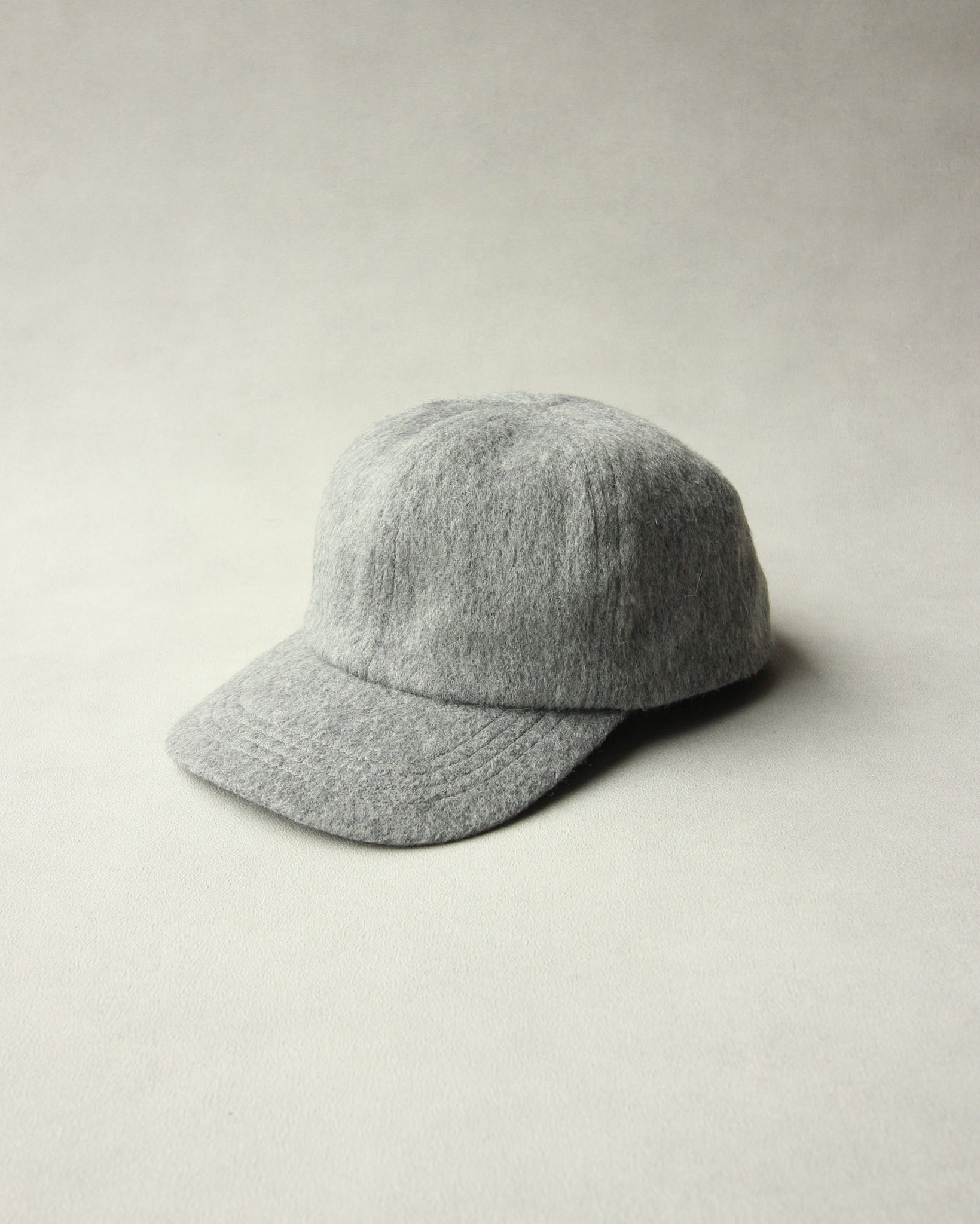 N-812 / Shaggy Solid Cap – Nine Tailor