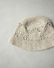 画像をギャラリービューアに読み込む, N-1526 / Cattleya Knit Hat
