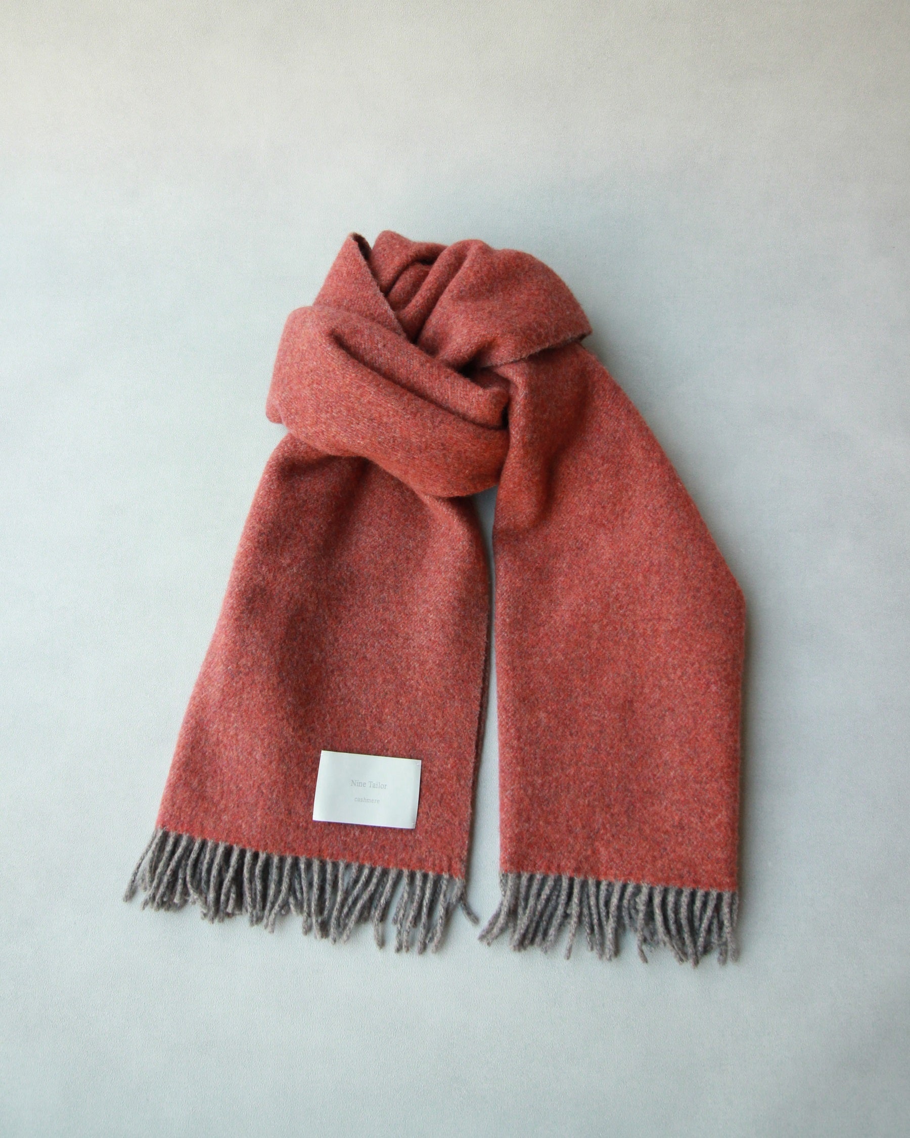 新品未使用この冬ずっと手放したくない。大好きなNine Tailorの