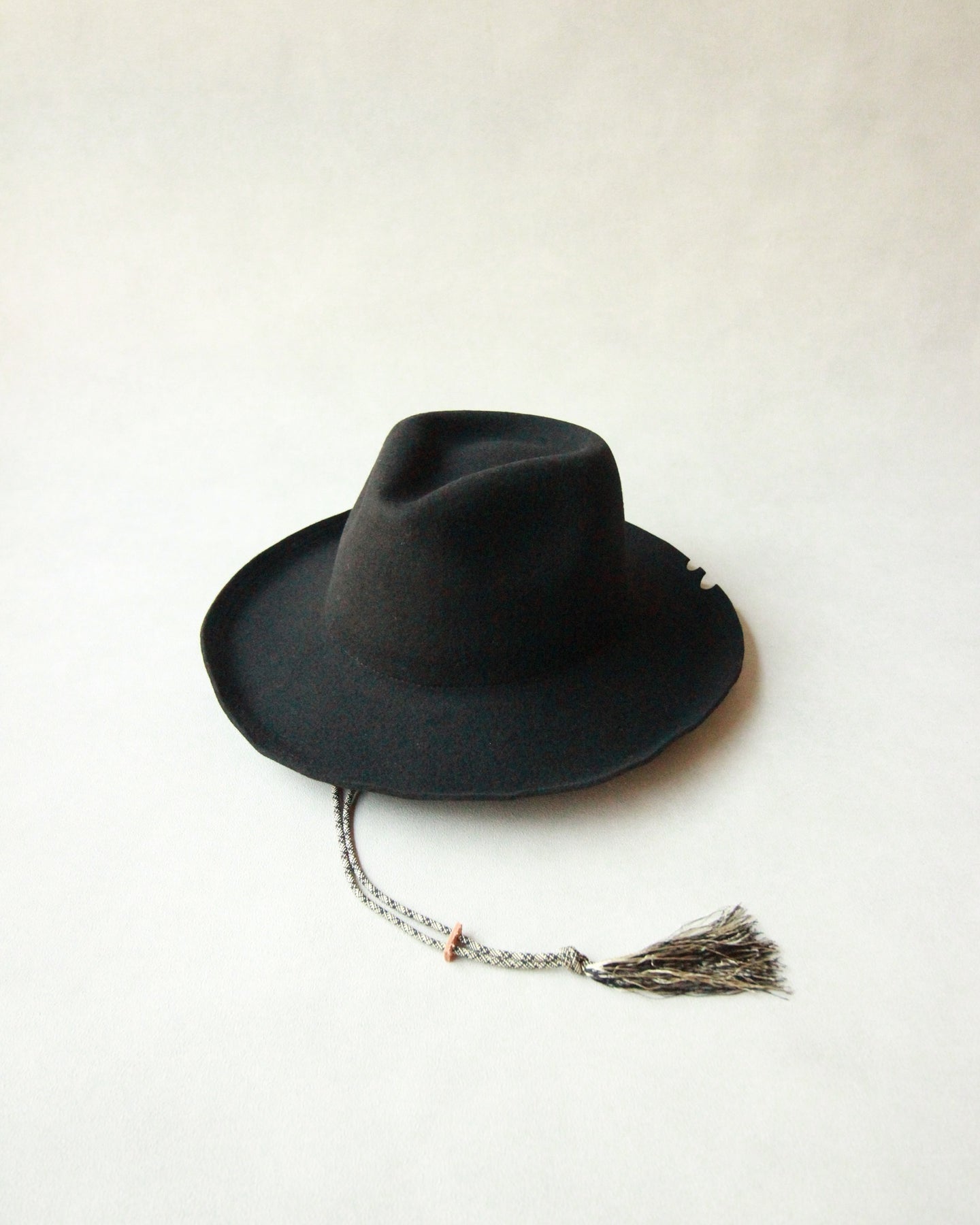 N-1517 / Dusty miller Hat