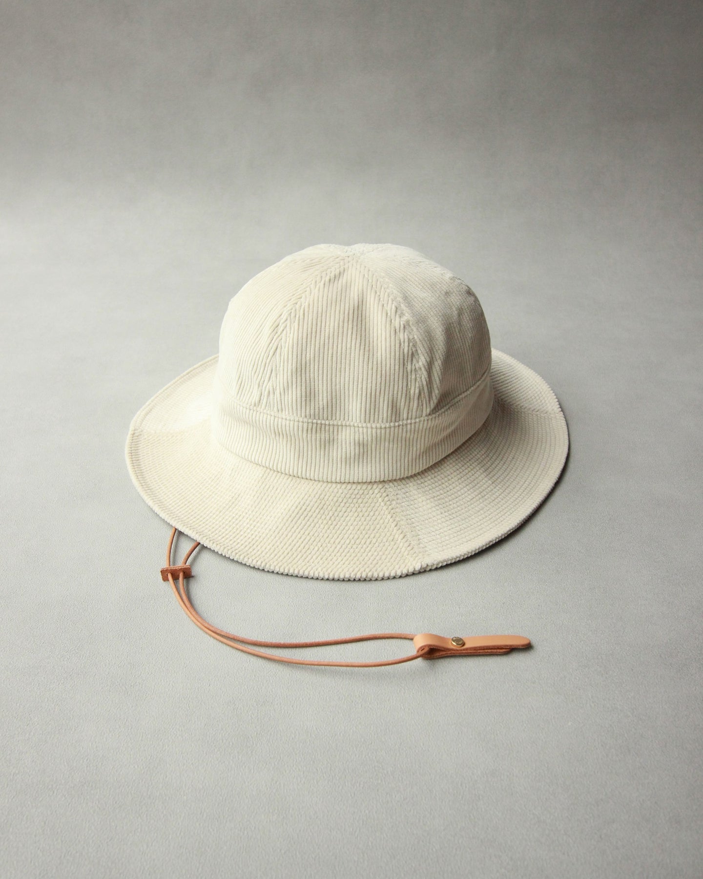 N-1203 / Ixora Hat (Corduroy)