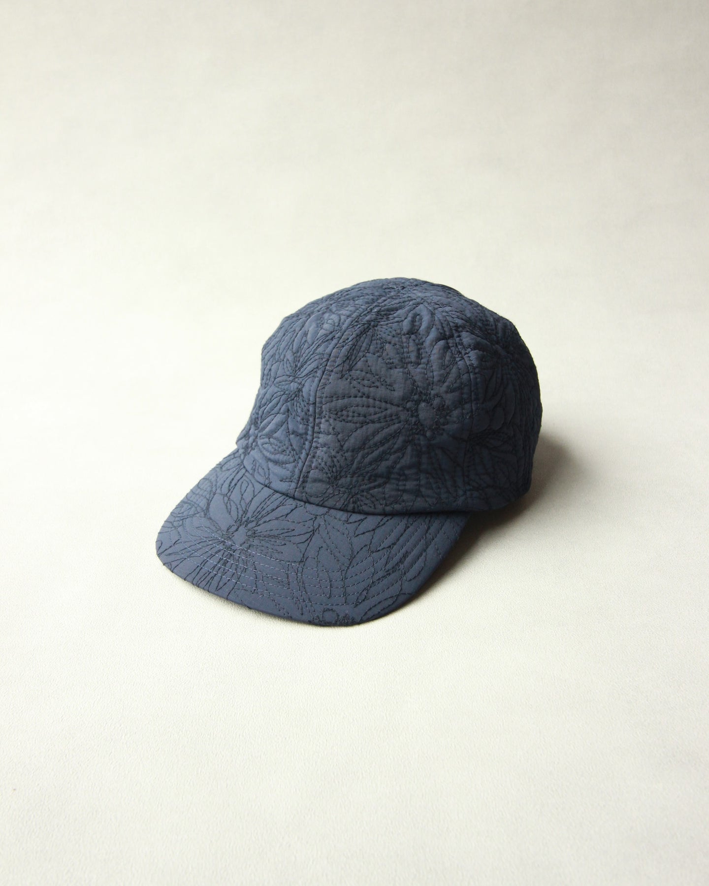 N-1323 / Hosta Cap