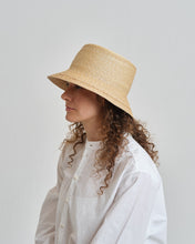 将图片加载到图库查看器，N-1442 / Cape Hat
