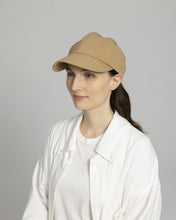 画像をギャラリービューアに読み込む, N-1632 / Lupine Cap
